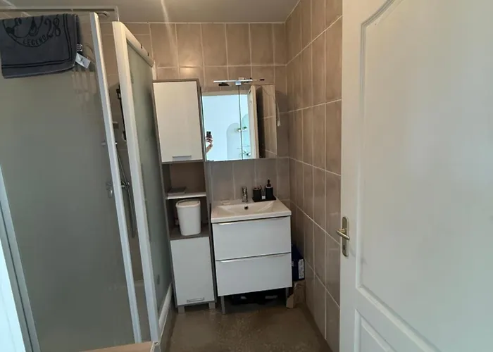 Apparemment Du Centre Apartment *